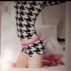 Victoria's Secret Vintage NWT
Pink, Black & White Large  Houndstooth Pj Set 💕